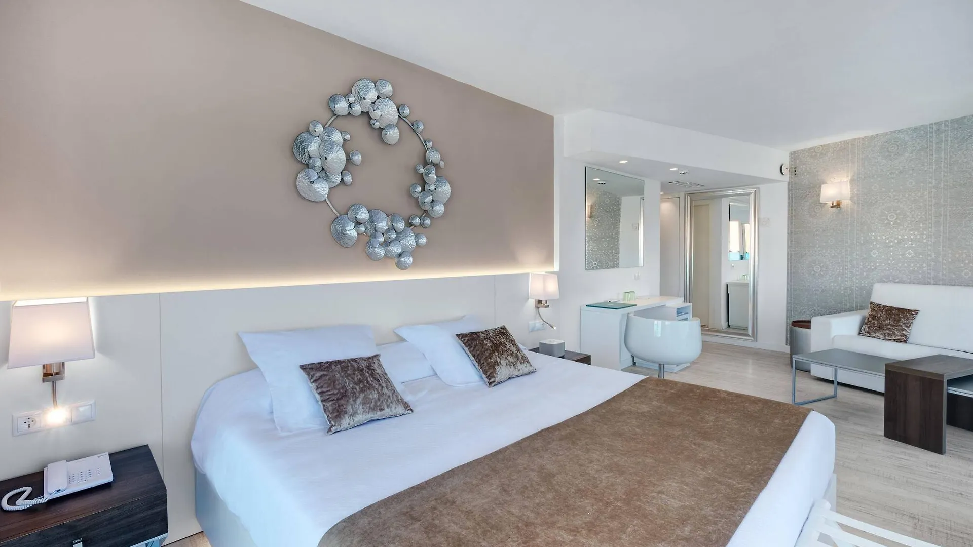 ****  Plaza Santa Ponsa Boutique - Adults Only. Hotel Spain