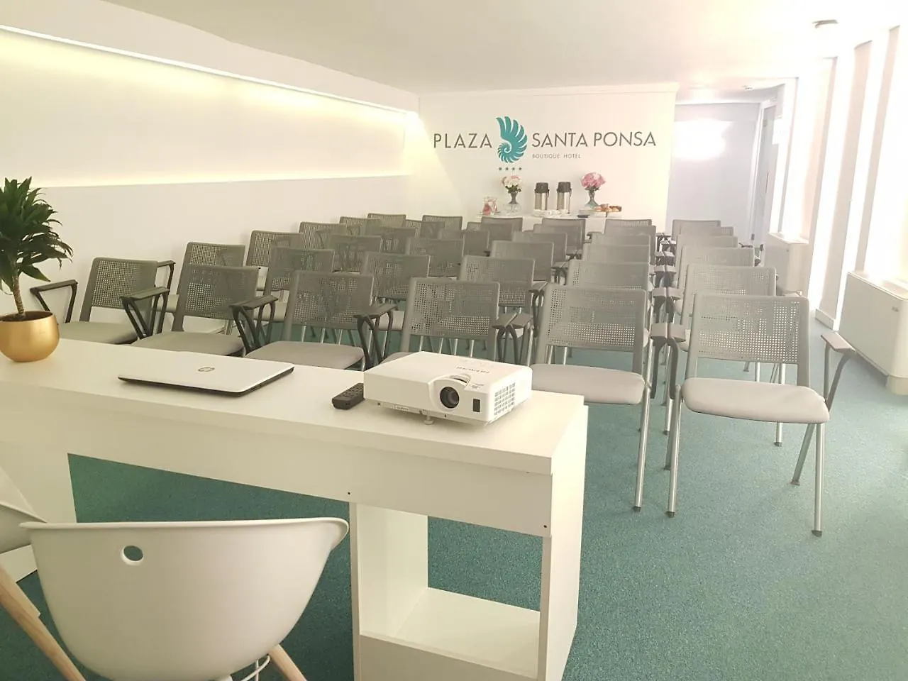 Plaza Santa Ponsa Boutique - Adults Only. Hotel 4*,